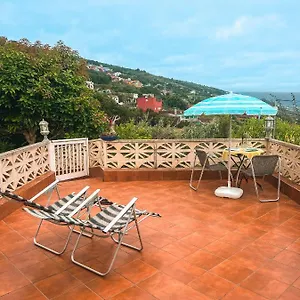 https://apartment-with-huge-deck-nestled-in-marvelous-gardens-nidos.in-canary-islands.com